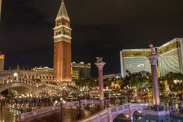LAS VEGAS (8)